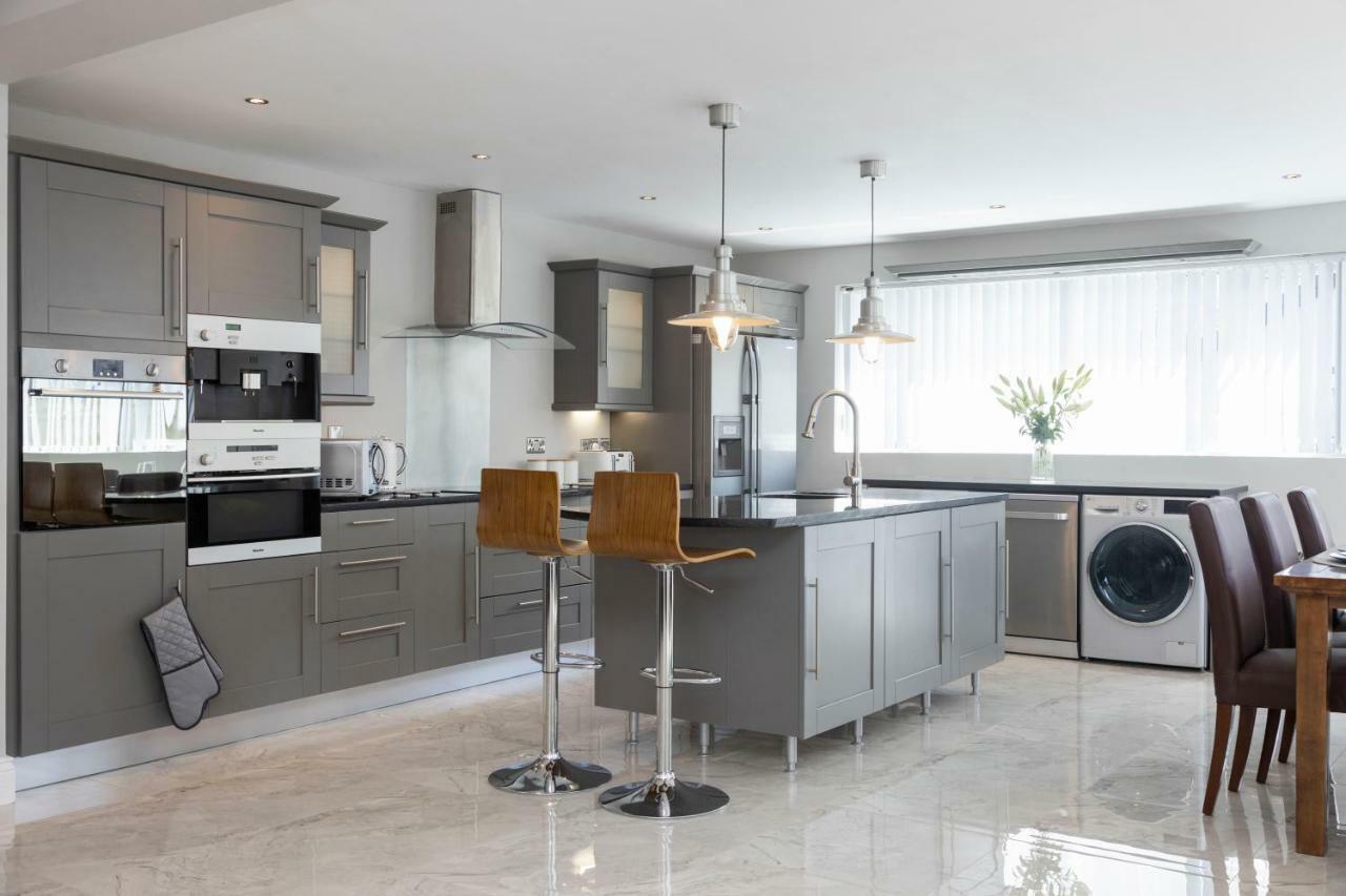 Chestnut House, Beautiful, Spacious & Comfortable Belfast Exteriör bild