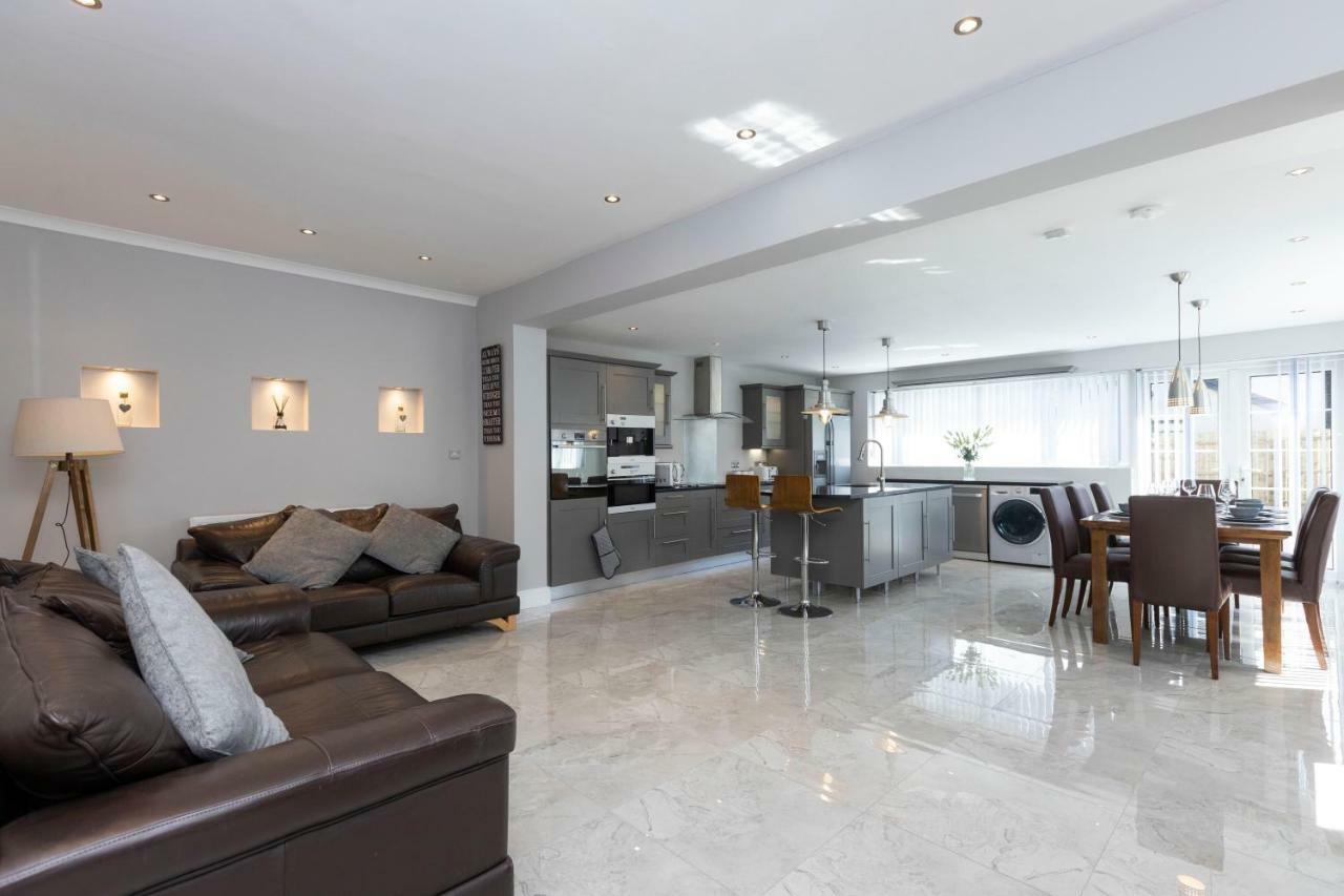 Chestnut House, Beautiful, Spacious & Comfortable Belfast Exteriör bild