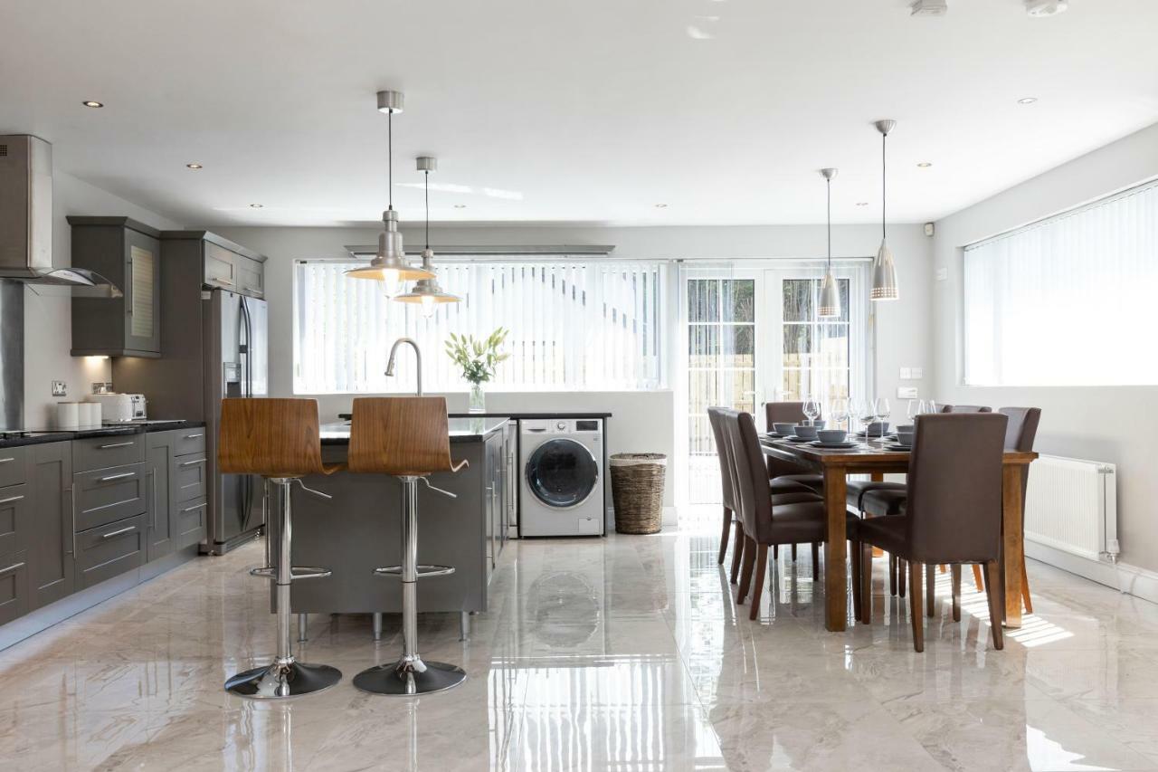 Chestnut House, Beautiful, Spacious & Comfortable Belfast Exteriör bild